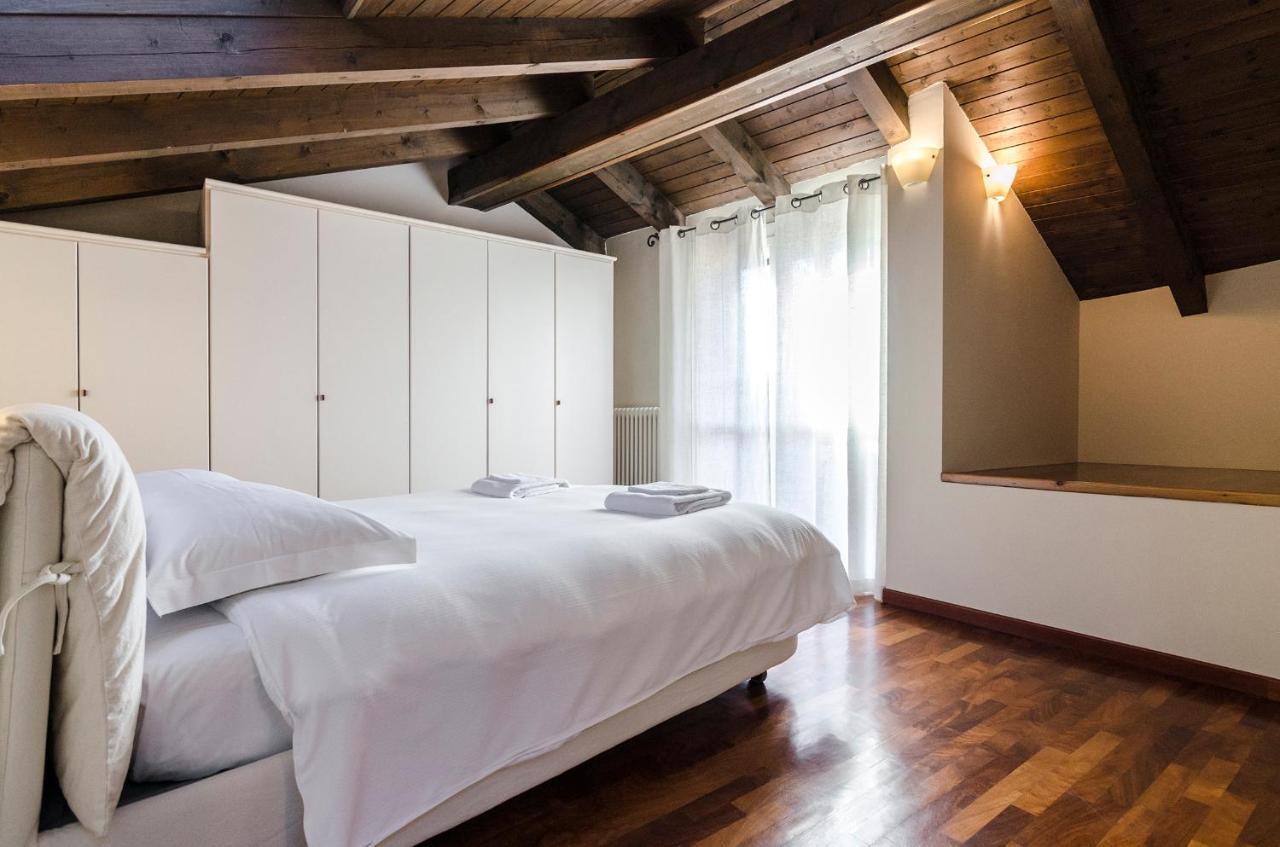 Flat 13: Elegante E Luminoso Con Terrazzo Privato Apartman Bologna Kültér fotó